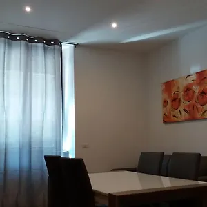 https://nice-livings-lazzaroni.italymilanhotels.net